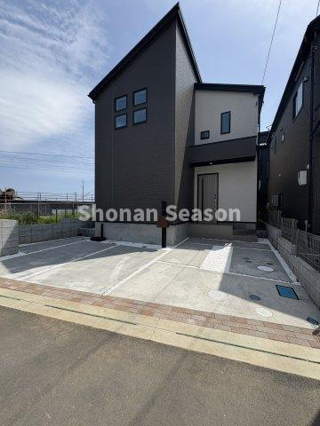 【外観】 | プライバシーを守り、開放的な暮らしが実現できる２方（東・北）角住居◎
まずは現地内覧にいらしてみませんか♪