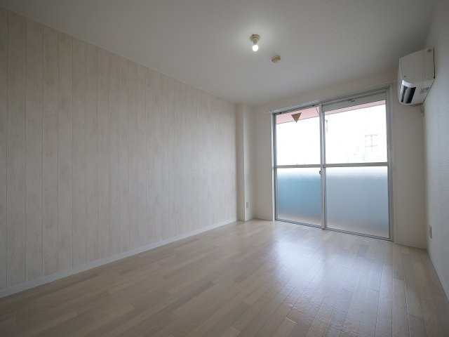 シェルティ三浜町の洋室|※写真は別の部屋のものです。