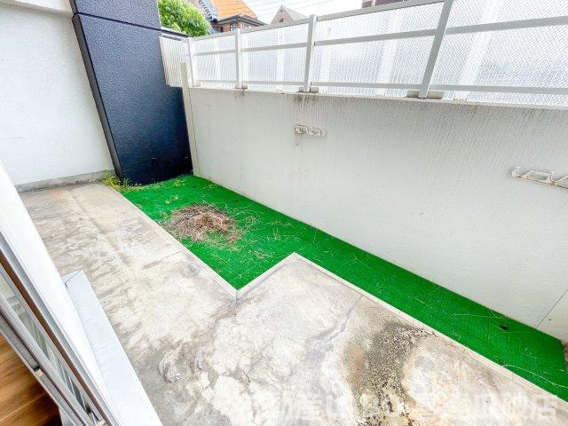 ピカソ平野のバルコニー