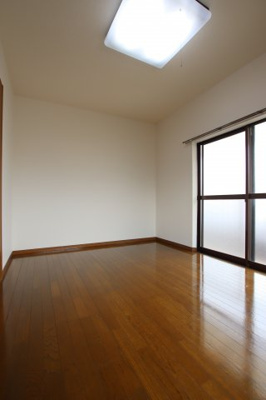 【寝室】 | ベルメゾン一須賀Ⅲ号館