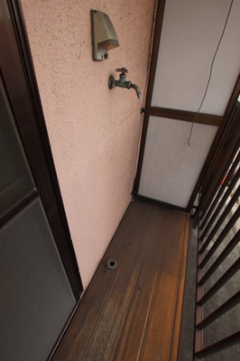 【設備】 | ベルメゾン一須賀Ⅲ号館 | 室外洗濯機置場