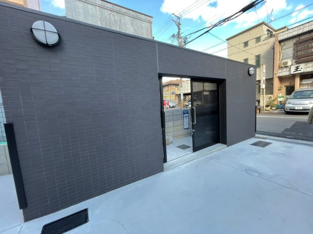 ディアレイシャス浅間町ステーションフロントのエントランス