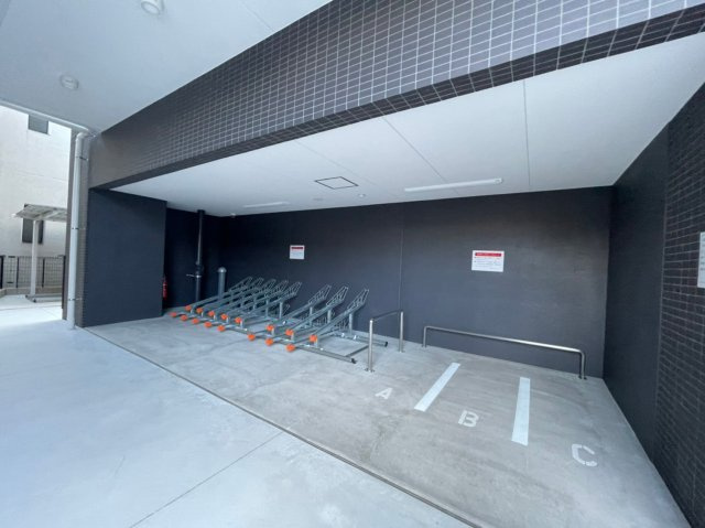 ディアレイシャス浅間町ステーションフロントの駐車場