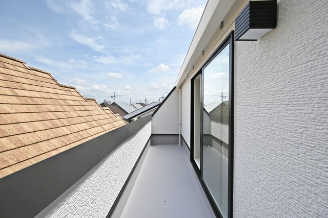ハッピータウン伊丹市池尻6丁目新築一戸建て│3SLDK+t駐車1台可のバルコニー|3階バルコニー写真です。水栓が設置されています。