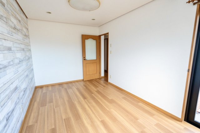 ラレーブ豪徳寺Ⅱの洋室|３階