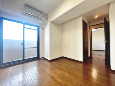 【洋室】 | フェアコート北花田 | 全洋室窓有ますよ！明るく風通しのいい室内に気持ちも明るくなりますね♪