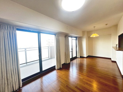 【居間・リビング】 | フェアコート北花田 | お急ぎの方にも嬉しい即入居可能です！内覧予約は当日から承っております！お気軽にお問い合わせ下さいませ♪