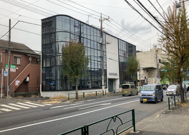 【外観】 | 中町セカンドコート | 隣家の土地はどうなっているのか、生活利便施設が近くにあるのか、学校まで近いかなど、お客様のライフスタイルにあわせたイメージが重要です。また、近くにあると困る施設が近くにないかも確認するといいでしょう。