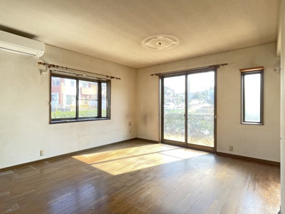 【居間・リビング】 | 四日市市桜新町２丁目 | ＬＤＫ