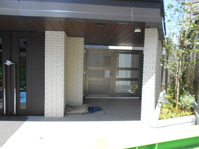 【エントランス】 | La Douceur成増