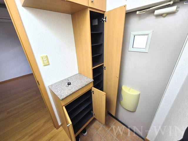 メロウ ブリーズの玄関