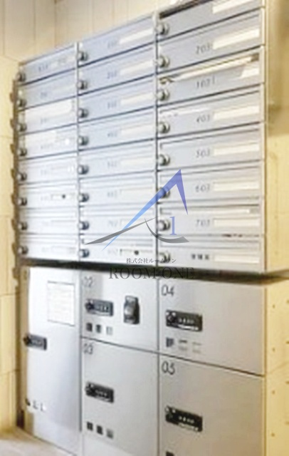 アーバンヒルズマンション早稲田正門前のその他共用部分|宅配ボックスです。