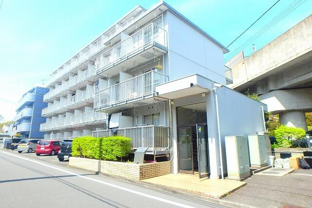 多摩市中沢1丁目のマンションの画像
