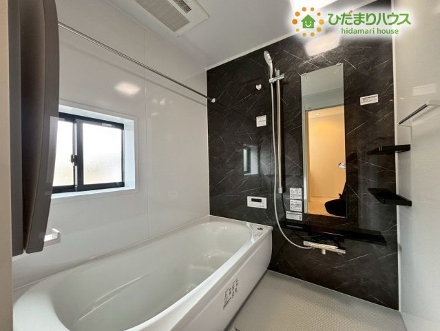 深谷市上野台　2期　新築一戸建て　グラファーレ　01の浴室