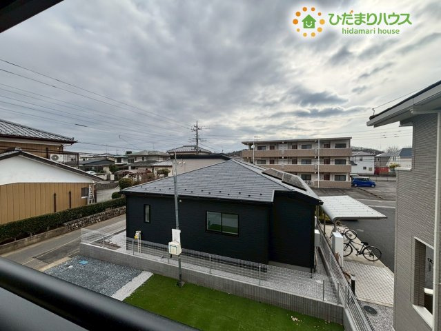 深谷市上野台　2期　新築一戸建て　グラファーレ　01の展望|バルコニーから広がる、遮るもののない見通しの良い開放的な展望です。周囲に高い建物がないため、心地よい風が室内にまでしっかりと届きます！お洗濯物を干す際など、爽快感を味わえます。
（100文字）