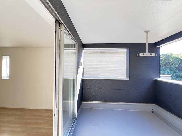 香芝市北今市 第4のバルコニー|雨の日も安心インナーバルコニー