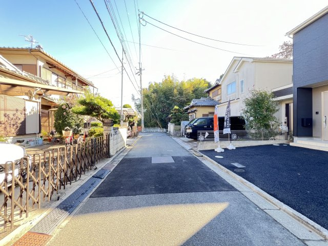 香芝市北今市 第4の前面道路含む現地写真