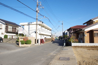 【前面道路含む現地写真】