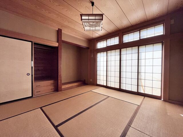 静岡市清水区三保の中古一戸建の和室|８帖の和室です。 