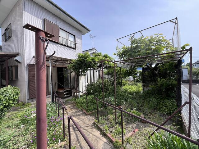 静岡市清水区三保の中古一戸建の庭|庭です。 