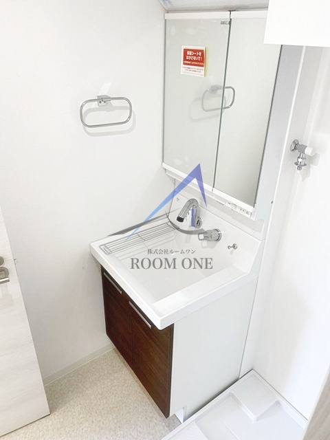 maison blancheの洗面所|洗面台です。