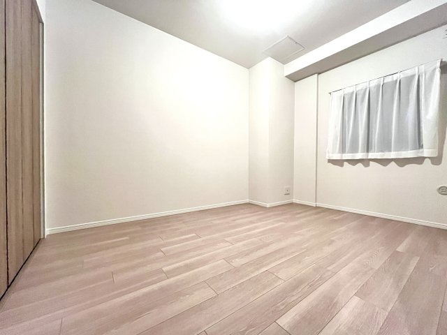 ライオンズマンション住吉川の洋室