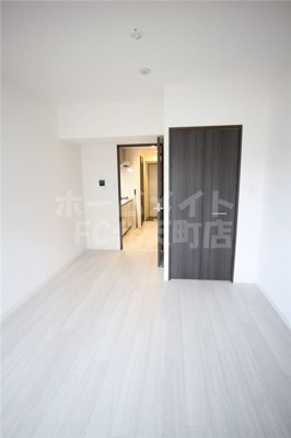 【居間・リビング】 | セオリー大阪ルチア | こちらのリビングで趣味の時間をお楽しみください