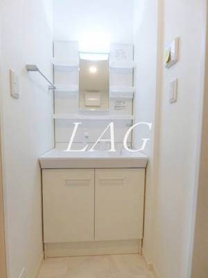 【洗面所】 | イービスガルデン | 独立洗面台です。