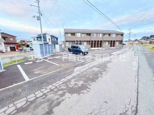 la Pomme(ラポーム）の駐車場