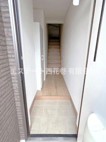 la Pomme(ラポーム）の玄関