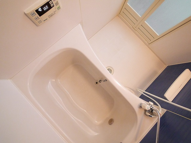 アヴェニュー東松ヶ丘の浴室|日々の暮らしに欠かせないお風呂です