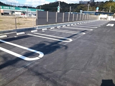 【駐車場】 | アヴニール西重根Ⅱ | 駐車場があります