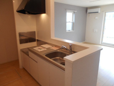 【キッチン】 | アヴニール西重根Ⅱ | きれいなキッチンです