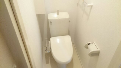 【トイレ】 | アヴニール西重根Ⅱ | ゆったりとした空間のトイレです