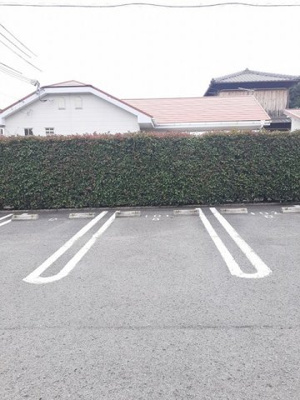 【駐車場】 | ウィン・ウィンＢ | 駐車場があります