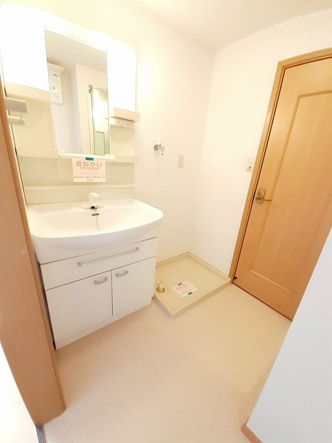 カーサ　エレガンテ　Ｂの独立洗面台|洗面所