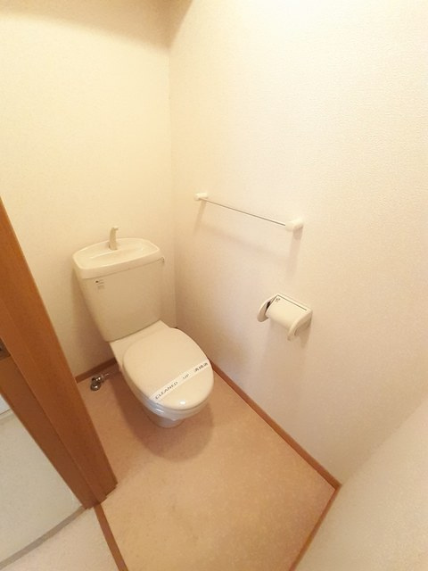 カーサ　エレガンテ　Ｂのトイレ|トイレ