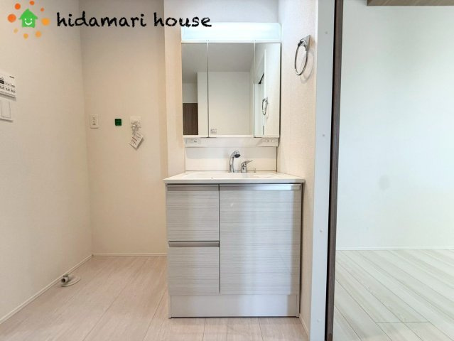 上尾市上29期　新築戸建　グラファーレ01の独立洗面台