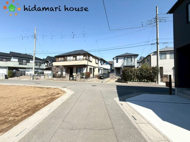 上尾市上29期　新築戸建　グラファーレ01の前面道路含む現地写真