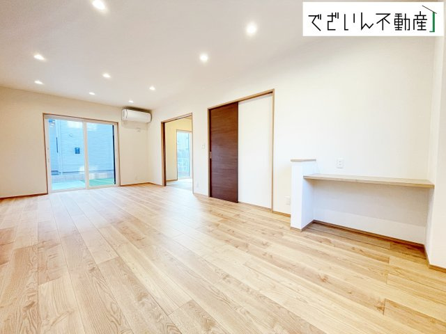 【居間・リビング】 | 深谷市上柴町東3丁目　戸建住宅 | ≪3号棟≫
現地(2025年12月撮影)