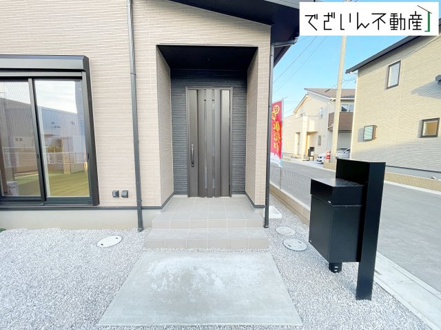 【玄関】 | 深谷市上柴町東3丁目　戸建住宅 | ≪3号棟≫
現地(2025年12月撮影)