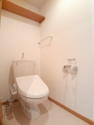 【トイレ】 | メゾン・ペーシュ　Ｂ | ゆったりとした空間のトイレです