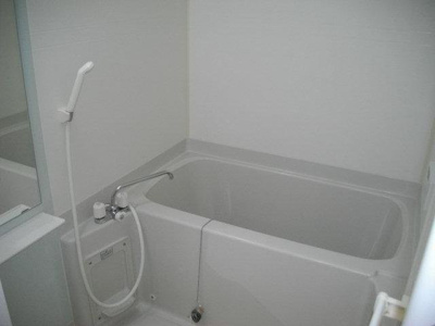 【浴室】 | レジデンス・丸栖Ⅱ | コンパクトで使いやすいお風呂です