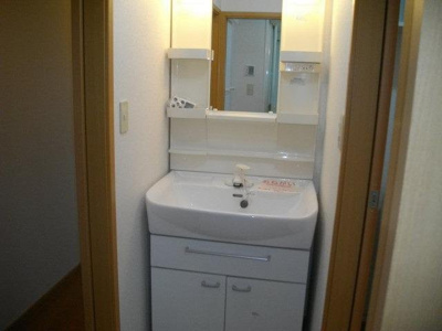 【洗面所】 | レジデンス・丸栖Ⅱ | 使いやすい洗面所です