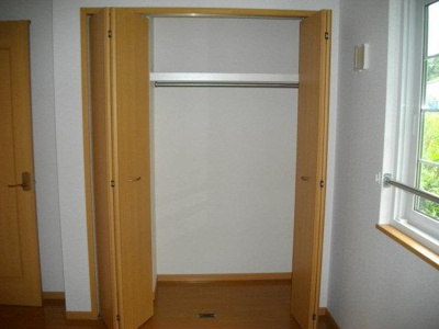 【収納】 | レジデンス・丸栖Ⅱ | こまごまとしたものを収納できそうですね