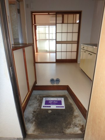 コーポ中村の玄関
