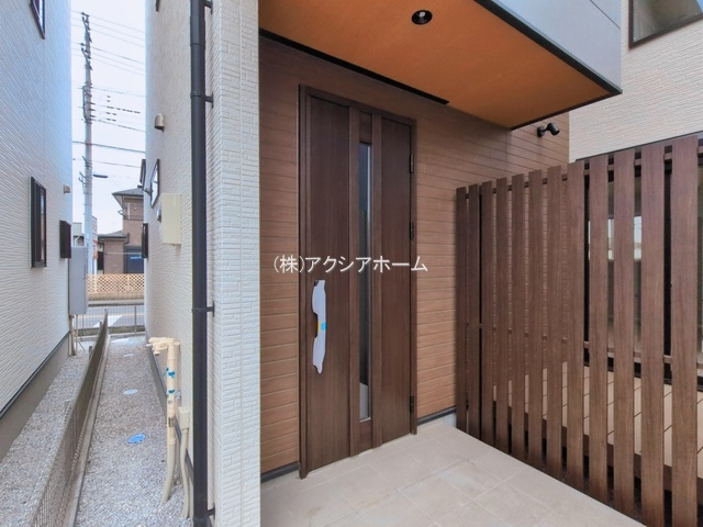 入間市下藤沢2丁目・全10棟　新築一戸建　2号棟の玄関