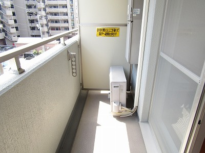 シャンピアコート茨木のバルコニー