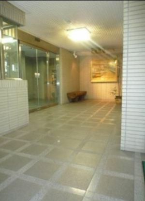 フラットワセダのエントランス