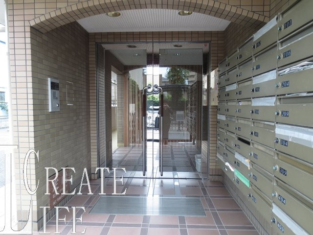 第３ホソブチハイツ のエントランス